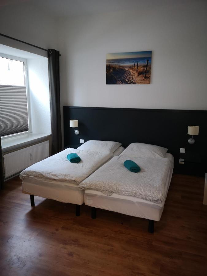Ferienwohnung Im Erdgeschoss Mit Terrasse Бремерхавен Екстериор снимка