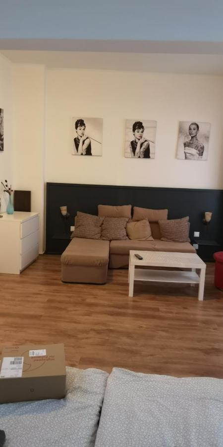 Ferienwohnung Im Erdgeschoss Mit Terrasse Бремерхавен Екстериор снимка